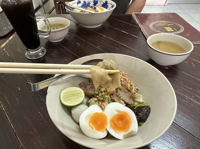 บะหมี่สูตรโบราณกว่า 100 ปี ของอร่อยพังงา 