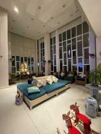 โรงแรมแพนภูรีย์ 
