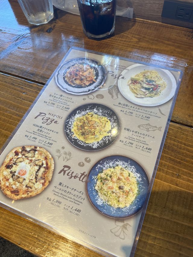 【福岡】オシャレな店内に薪窯ピッツァが美味しい本格イタリアンレストラン