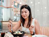 Baby bar Bangkok คาเฟ่และบาร์สีชมพู