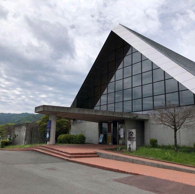 SUWAガラスの里