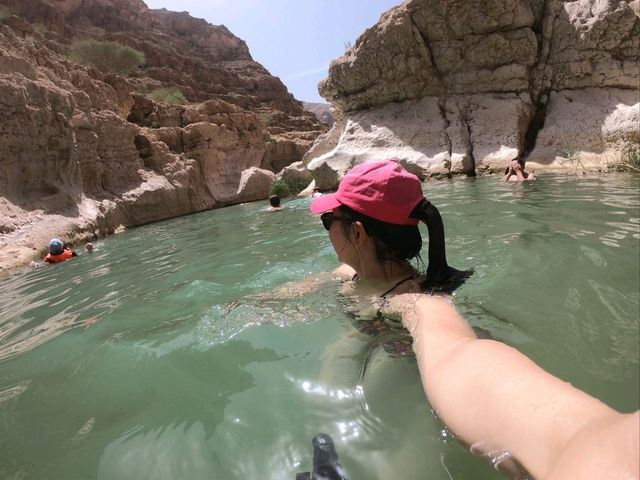 🇴🇲 오만 와디샵 계곡에서 수영을 즐기다