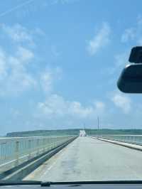 【宮古島】透明度が抜群の来間島へ向かう来間大橋！