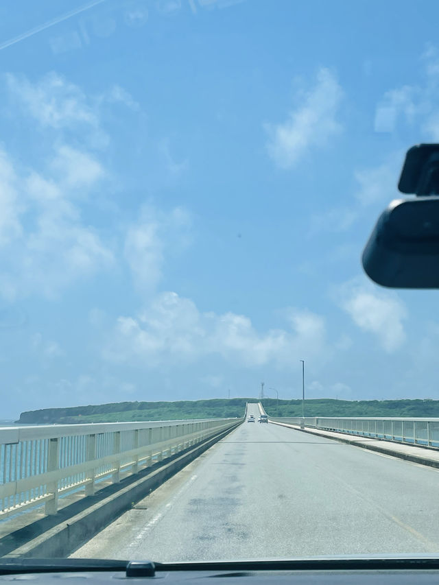 【宮古島】透明度が抜群の来間島へ向かう来間大橋！