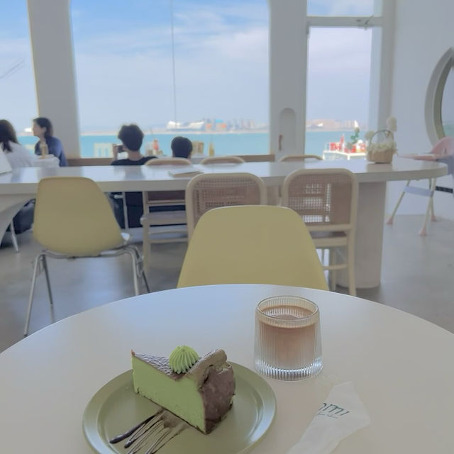 海濱咖啡店，適合打卡😀 Cafe Ire