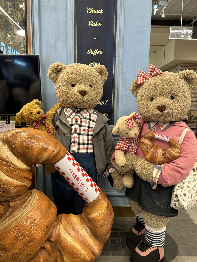 今話題のザ・現代ソウルにクマのベーカリーカフェ🐻