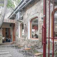 TOKO KOPI PADMA | TUNJUNGAN IS BECOMING MORE AND MORE BEAUTIFUL