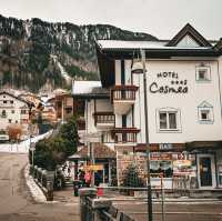 A Winter Afternoon Stroll in Ortisei: Alpine Charm at Its Best