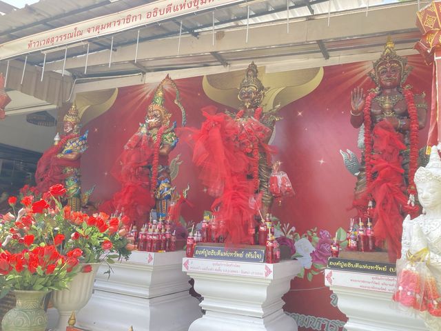 ขอพรเลื่อนต่ำแหน่งงานกับ “องค์ปู่พญาครุฑ”