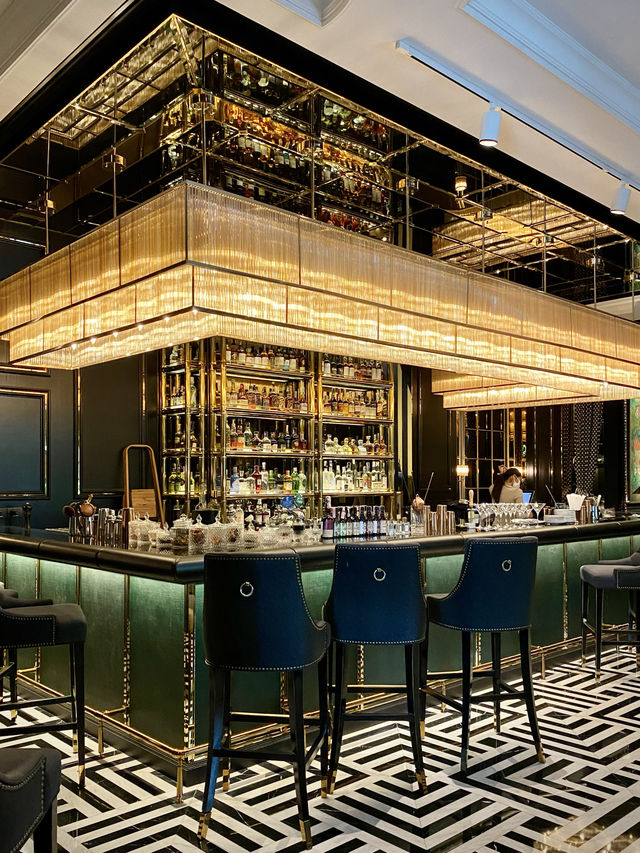 JAZZ BAR🍸แนวหรูหรา…ใจกลางเมืองย่านหลังสวน 