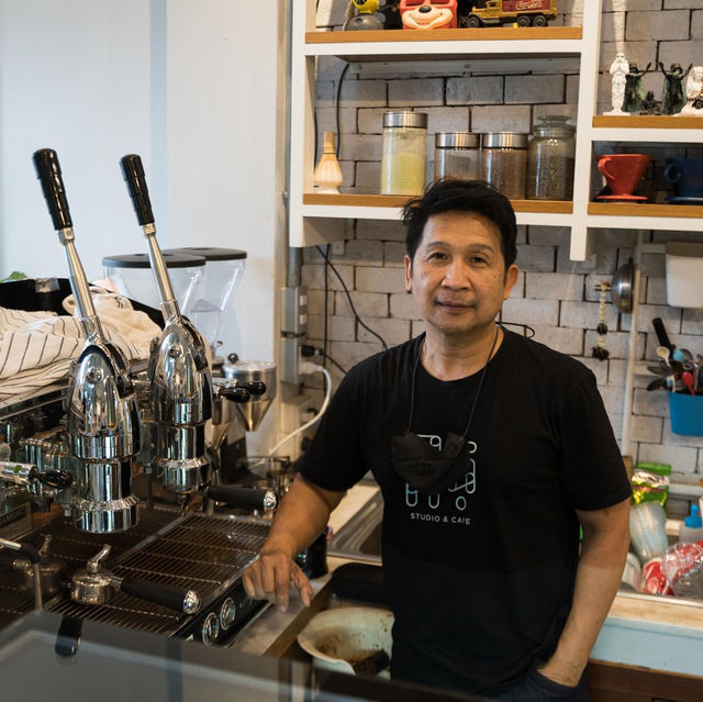 ฉันท์ Studio & Cafe 