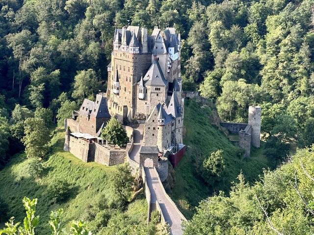 Childhood dream castle , Eltz Castle!! 