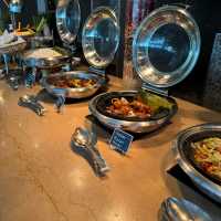 A Delightful Midday Feast: Lunch Buffet at Capri Fraser