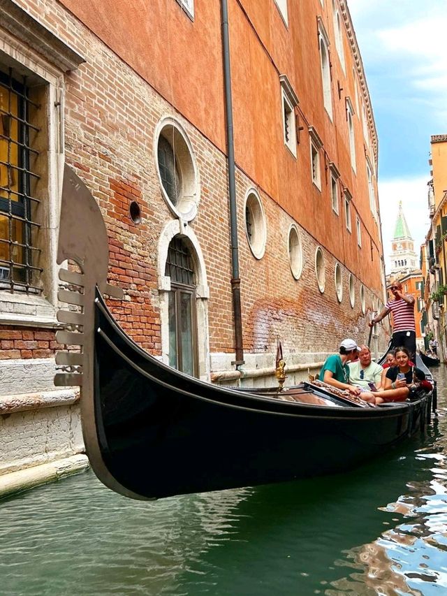 ✨ Venice, Italy – A Timeless Floating City 🇮🇹
