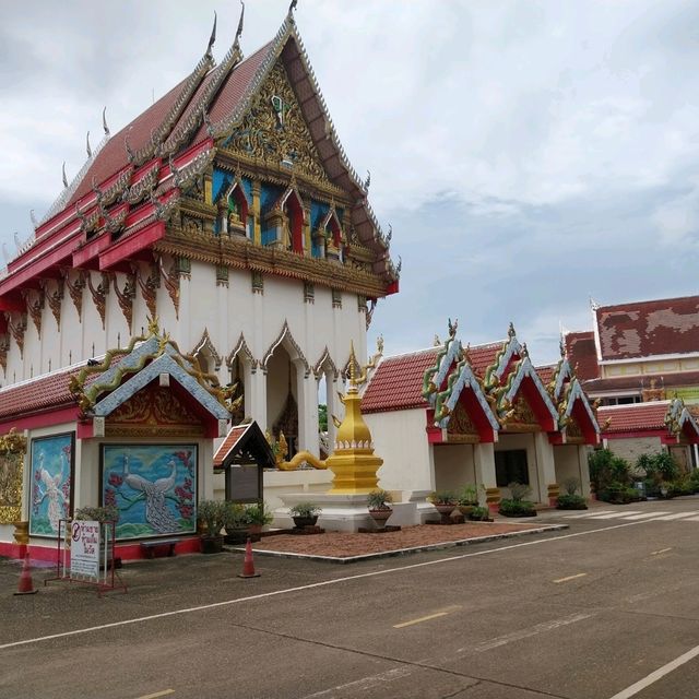 สถานที่น่าไปใหว้พระทำบุญ
