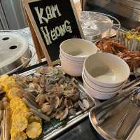 Indulge at Nook: Fresh Buffets and Live Music in Langkawi