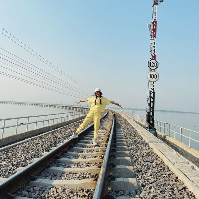 ทางรถไฟลอยน้ำเขื่อนป่าสัก