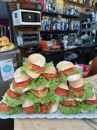 Meet a Spanish bakery in Argentina?!