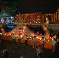 เที่ยวงานประเพณีไหลเรือไฟ หลวงพระบาง