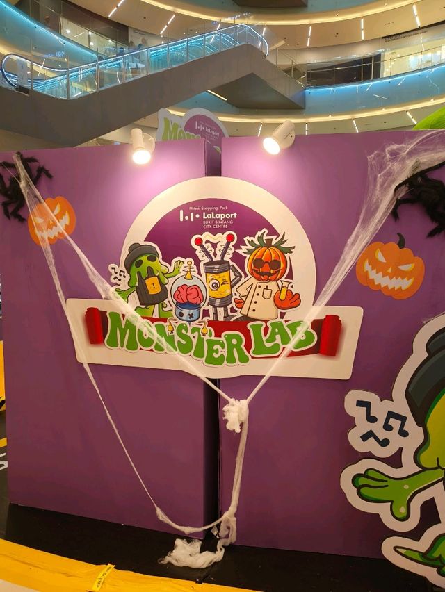 Joyful Halloween Festival at LaLaport Mall