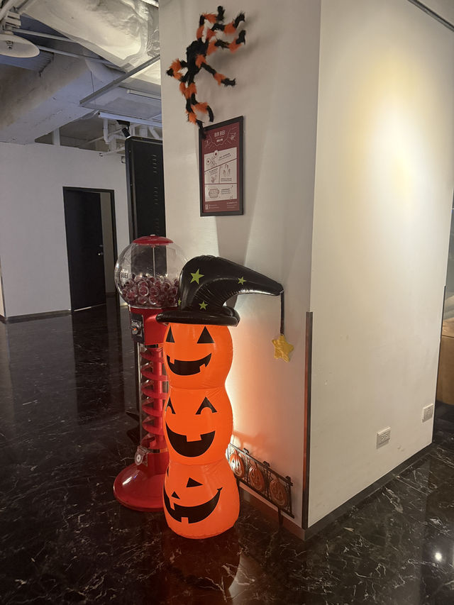แจกพิกัดถ่ายรูป halloween ที่ amba taipei