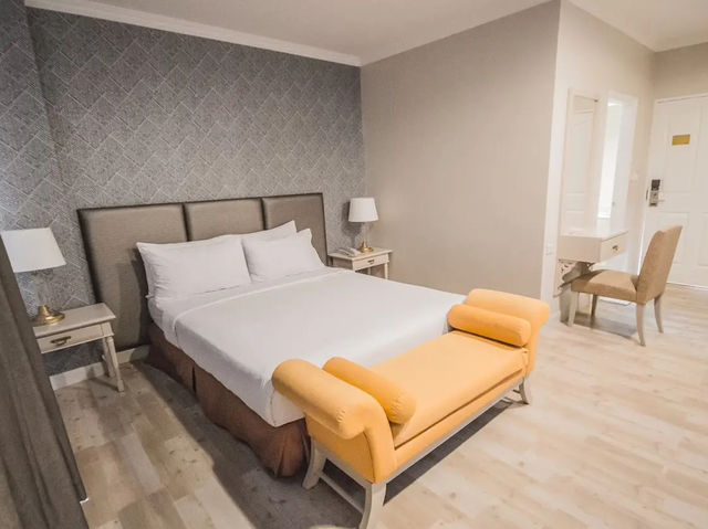โรงแรมโรแมนซ์ ศรีนครินทร์