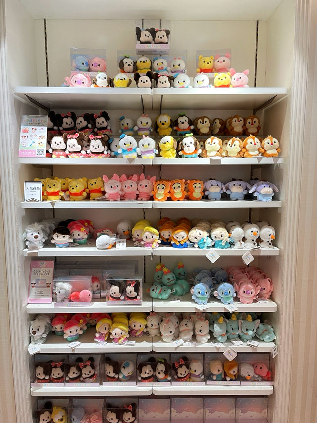 Disney Store ชิบูยะมีอะไรบ้าง ไปดูกัน!