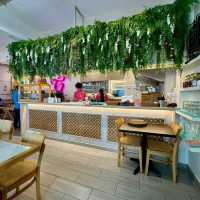 Great Spot with Mouth-Watering Dishes !