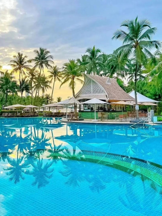 A beautiful visit at the singapore Rasa sentosa resort❤️