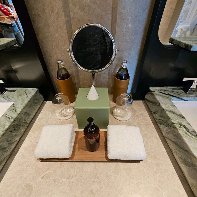 รีวิว  Dusit Thani Bangkok  