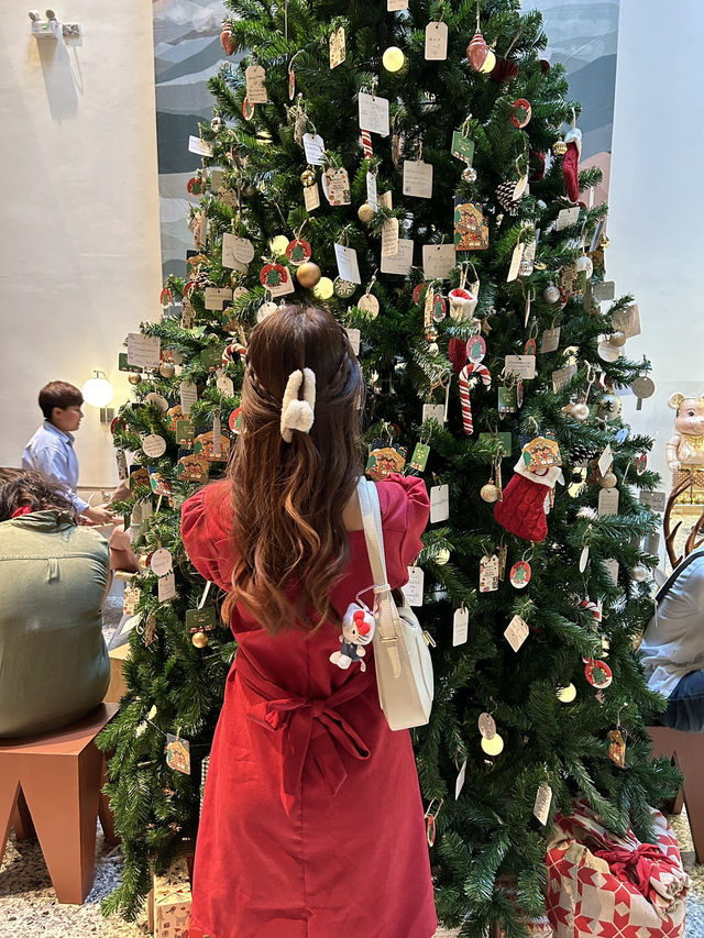 เช็คอินคาเฟ่คริสต์มาส BITE AND BOND เสาชิงช้า 🎄