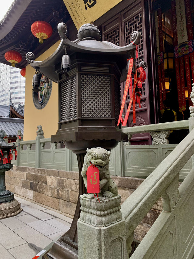 A Moment of Peace: Experiencing the Jade Buddha Temple in Shanghai