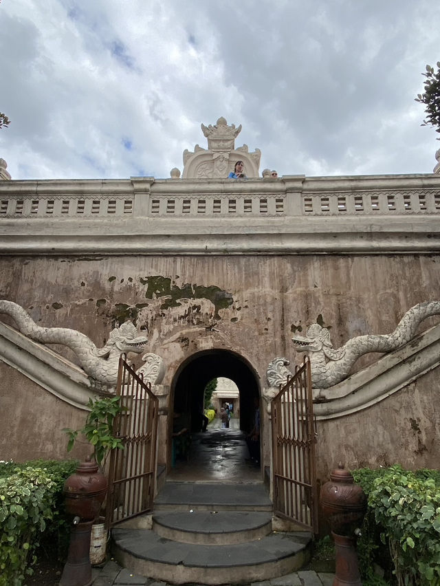 Tamansari Water Castle: A Royal Retreat