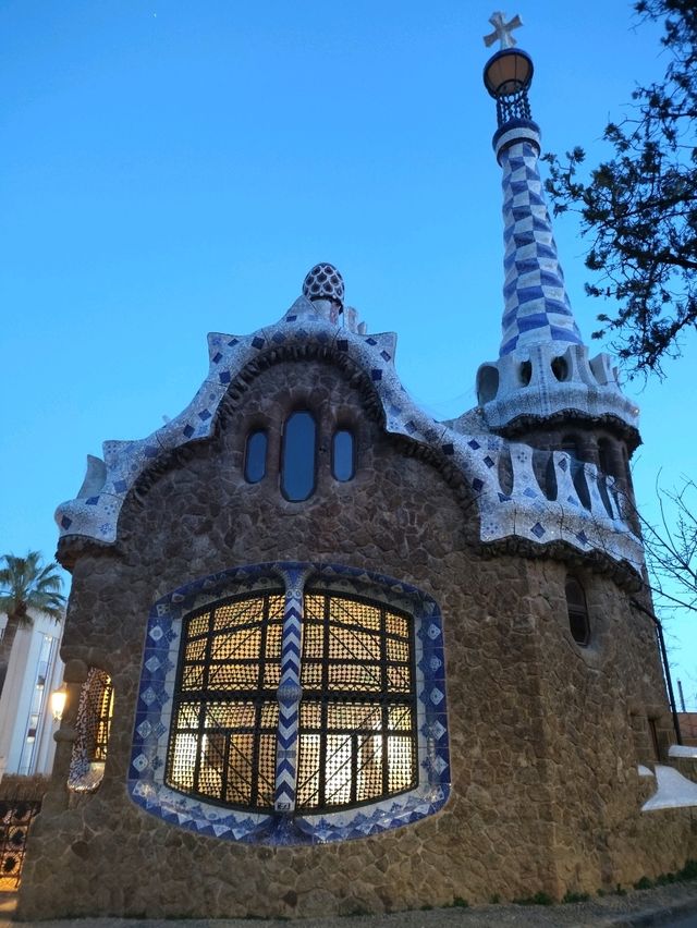 巴塞隆拿古埃爾公園（Park Güell）遊記