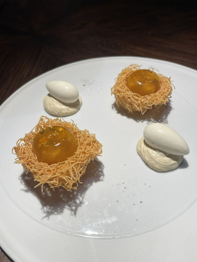 พาไปกินอาหารจีนที่ Four seasons