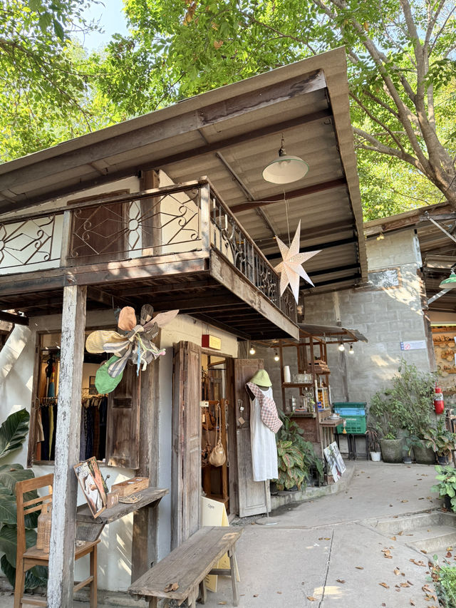 📍เดินกิน เดินเล่นสวยๆเพลินๆ ที่บ้านข้างวัด