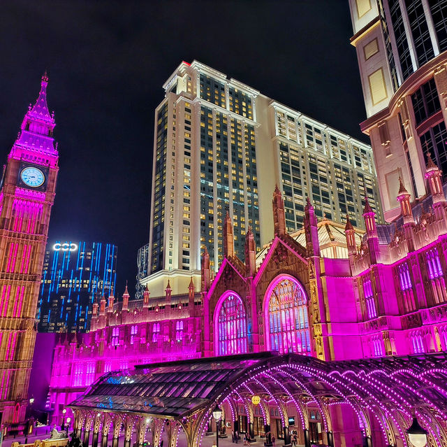 Enchanting Night Stroll Through Macau's Taipa & Cotai: A World of Lights and Landmarks 🌙✨