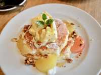LATTE GRAPHIC MACHIDA: A Stylish Café Near Machida Station