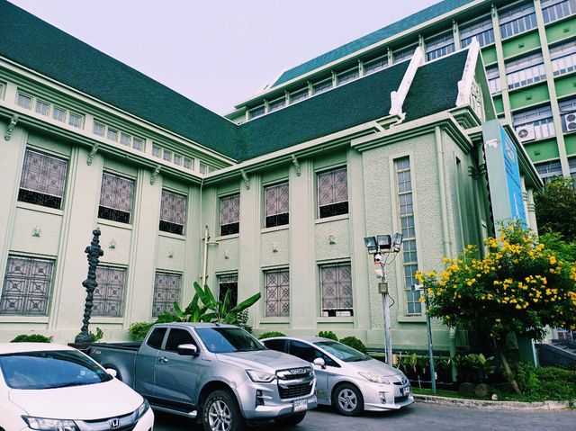 泰國曼谷市中心湄南河畔著名藝術中心建築花園景點：Pohchang Academy of Arts，適合拍照📸打卡