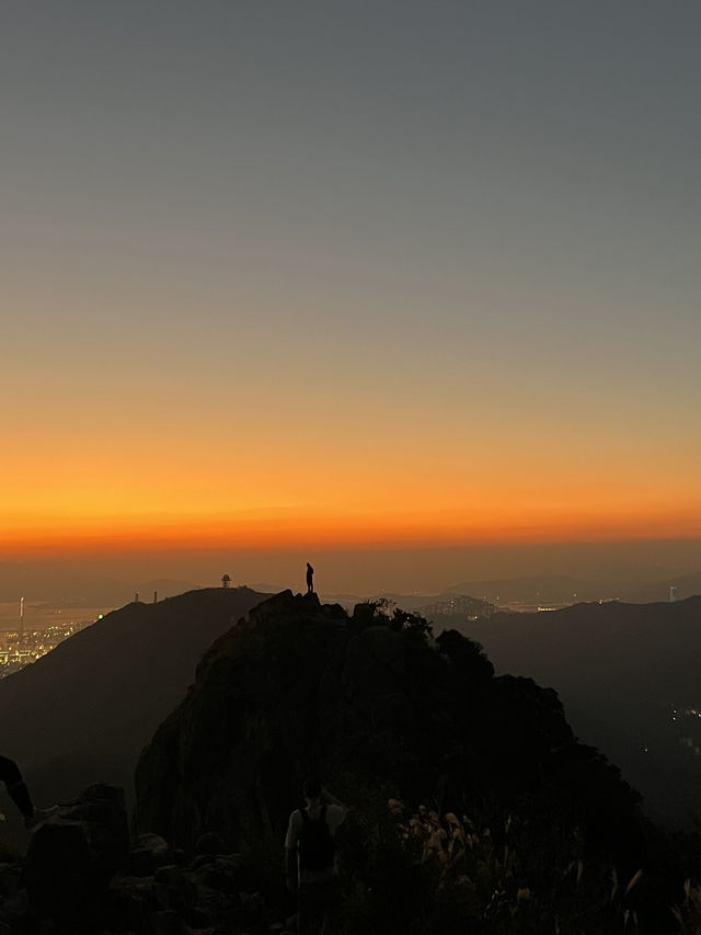 震撼的獅子山之日落🌅，讓人流連忘返的夜景🌃