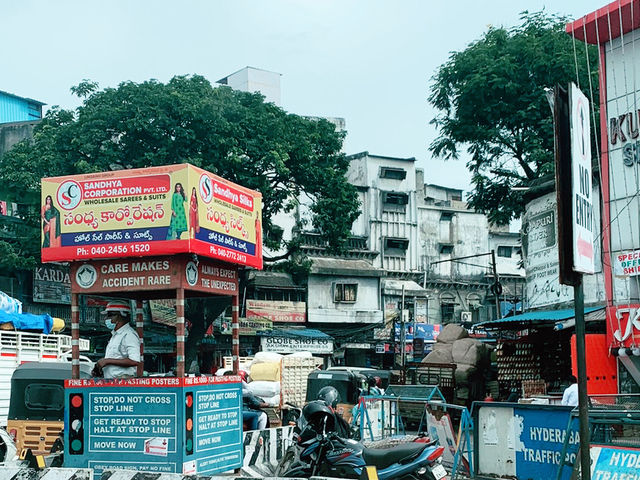 Hyderabad’s Chaotic Charm on Wheels