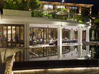 ห้องอาหารในโรงแรมหรู