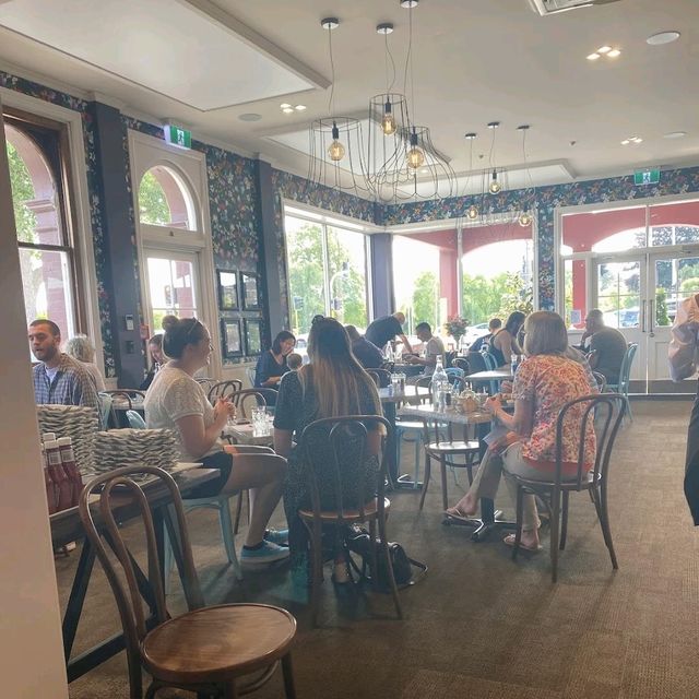 Pricey brunch but very good taste