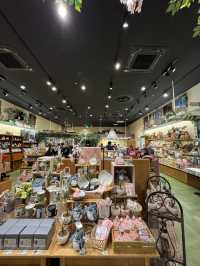 ジブリ好きは必見！大きなネコバスやトトロに会えるジブリグッズのショップ🤩🌿