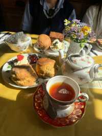🫖 Ely Peacocks Tearoom – 私のお気に入りのティールーム 🍰