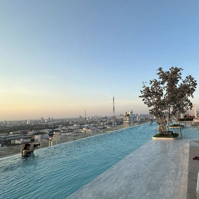 Eastin Grand Hotel Phayathai 是一間有著宮廷奢華風格的五星級酒店