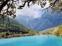 Baishuihe River in Spring - A Hiker's Paradise Amidst Blooming Flowers