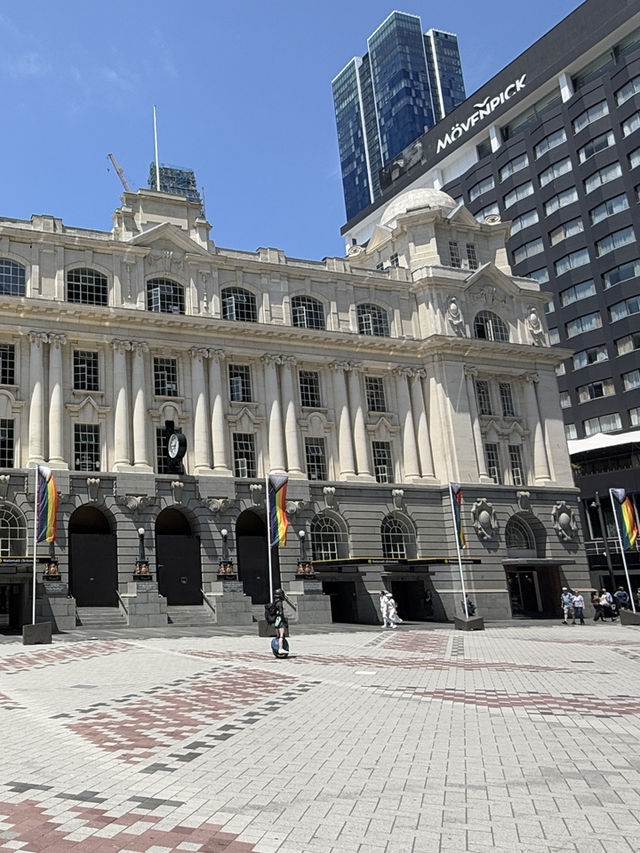 Fall In Love With Downtown Auckland, An Architectural Wonderland 🏢🏙️🌃