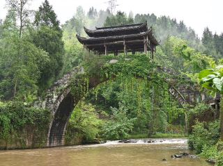 Locally known the Wanshou Bridge as Gongqiao
