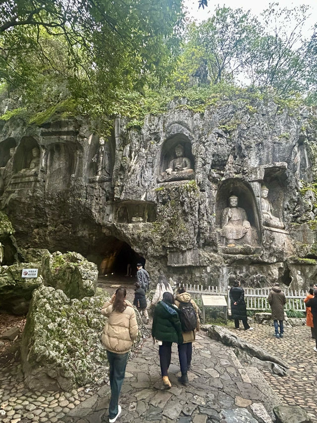 Lingyin Temple: Where Buddhas Dance in Forest Shadows 🌄🙏